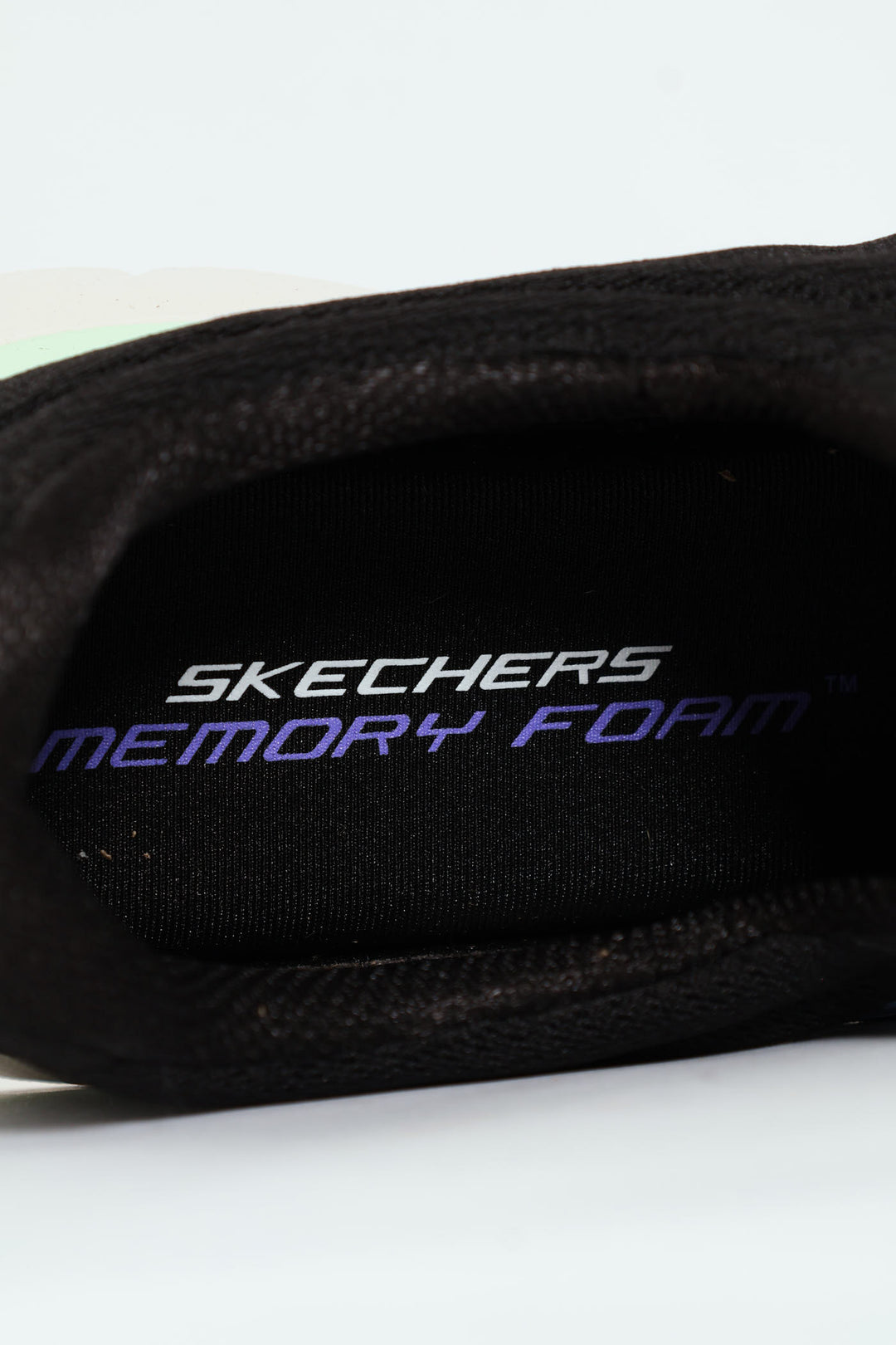 Summits Sneakers - Black/White