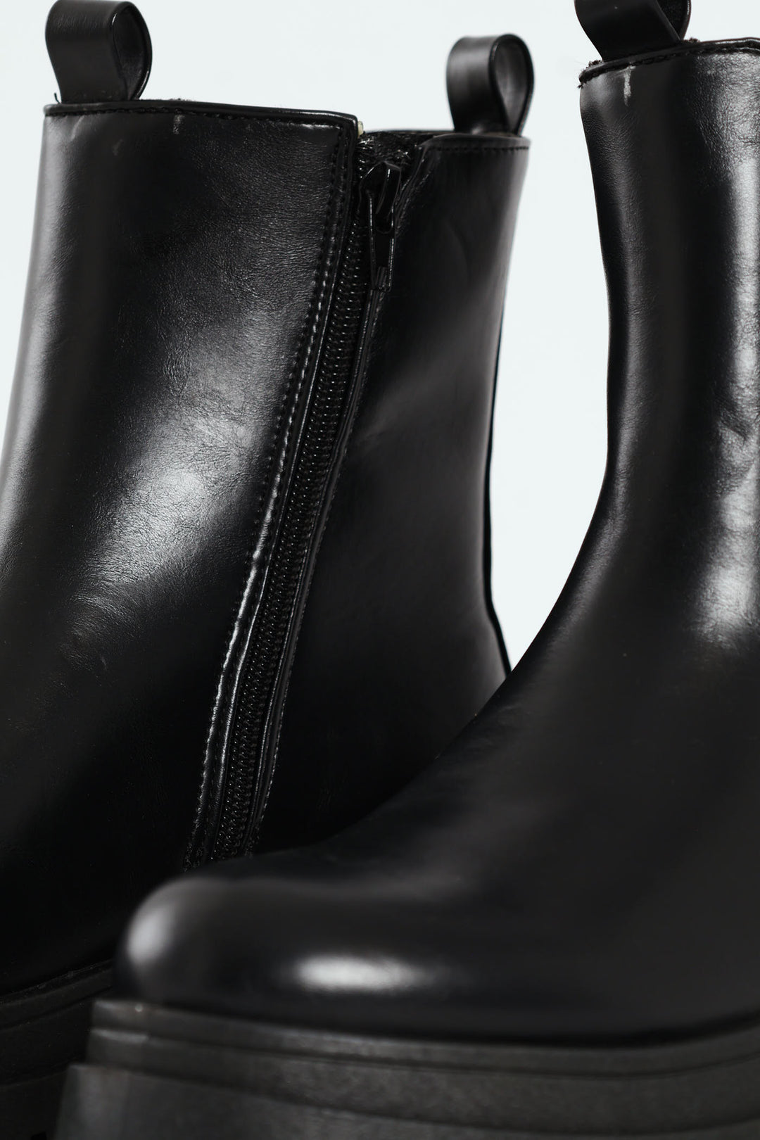 Chunky Mid Chelsea Boot - Black