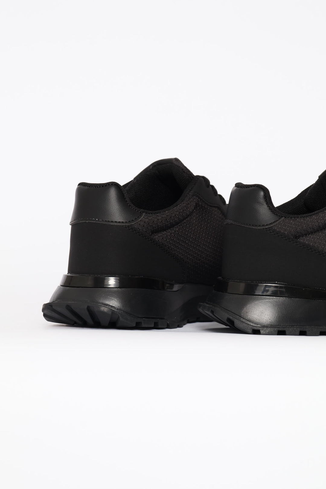 Mono Retro Trainer - Black