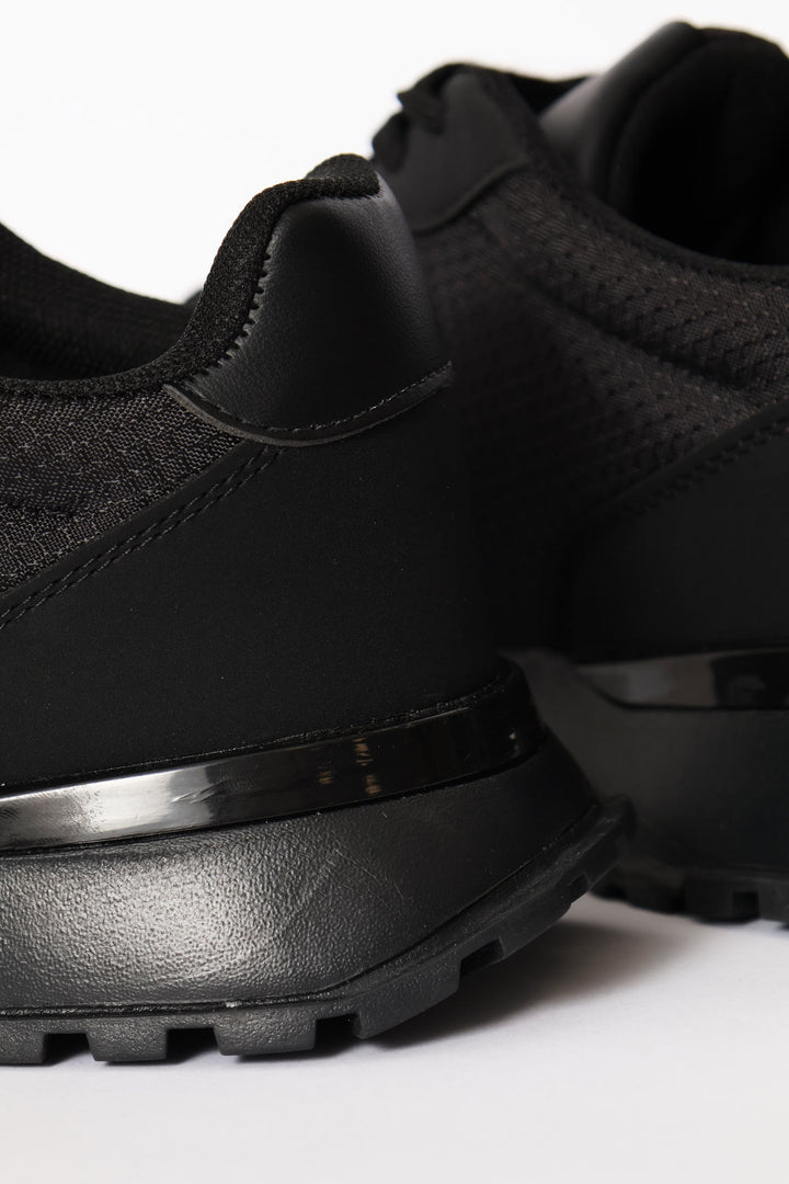 Mono Retro Trainer - Black