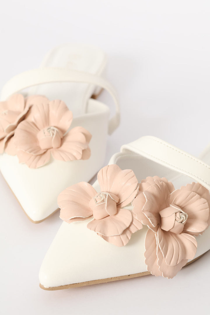V-Cut Flower Trim Slip On - Off White