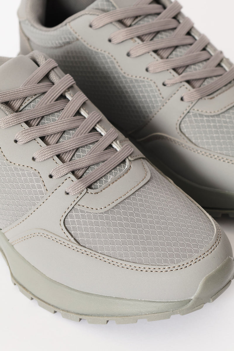 Mono Retro Trainer - Grey