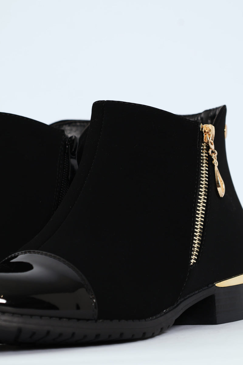 Hadar 1 Round Toe Zip Chelsea Boot - Black