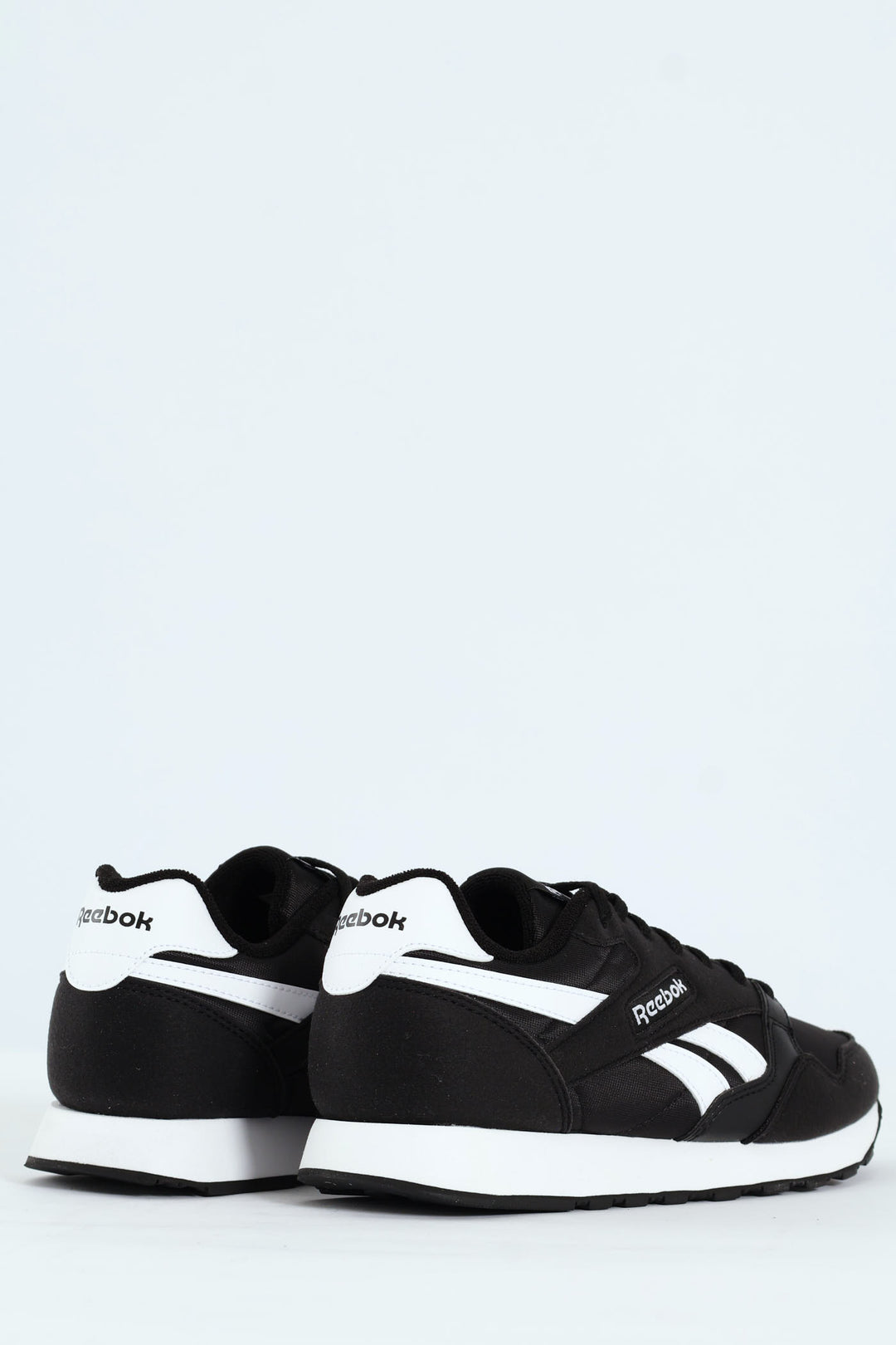Ultra Flash Sneaker - Black/White