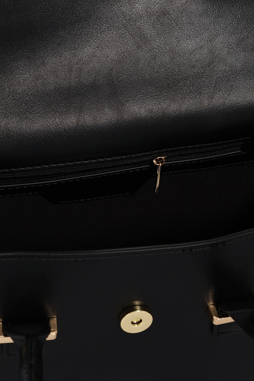 Handbag With Lock Detail - Black