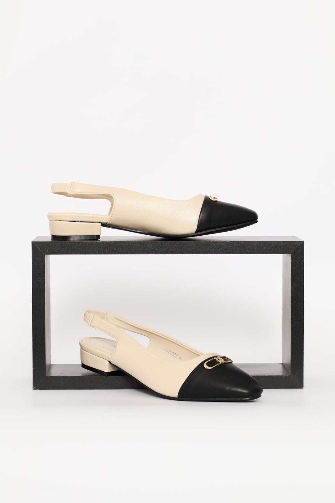 Toe Cap Slingback Sandal - Off White