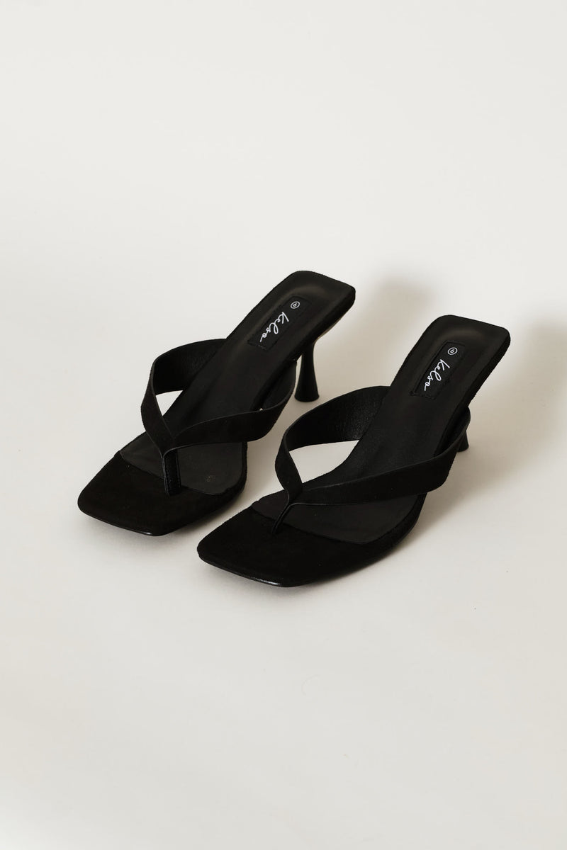 Thong Kitten Heel - Black