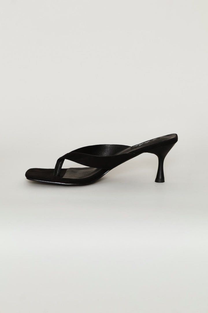 Thong Kitten Heel - Black