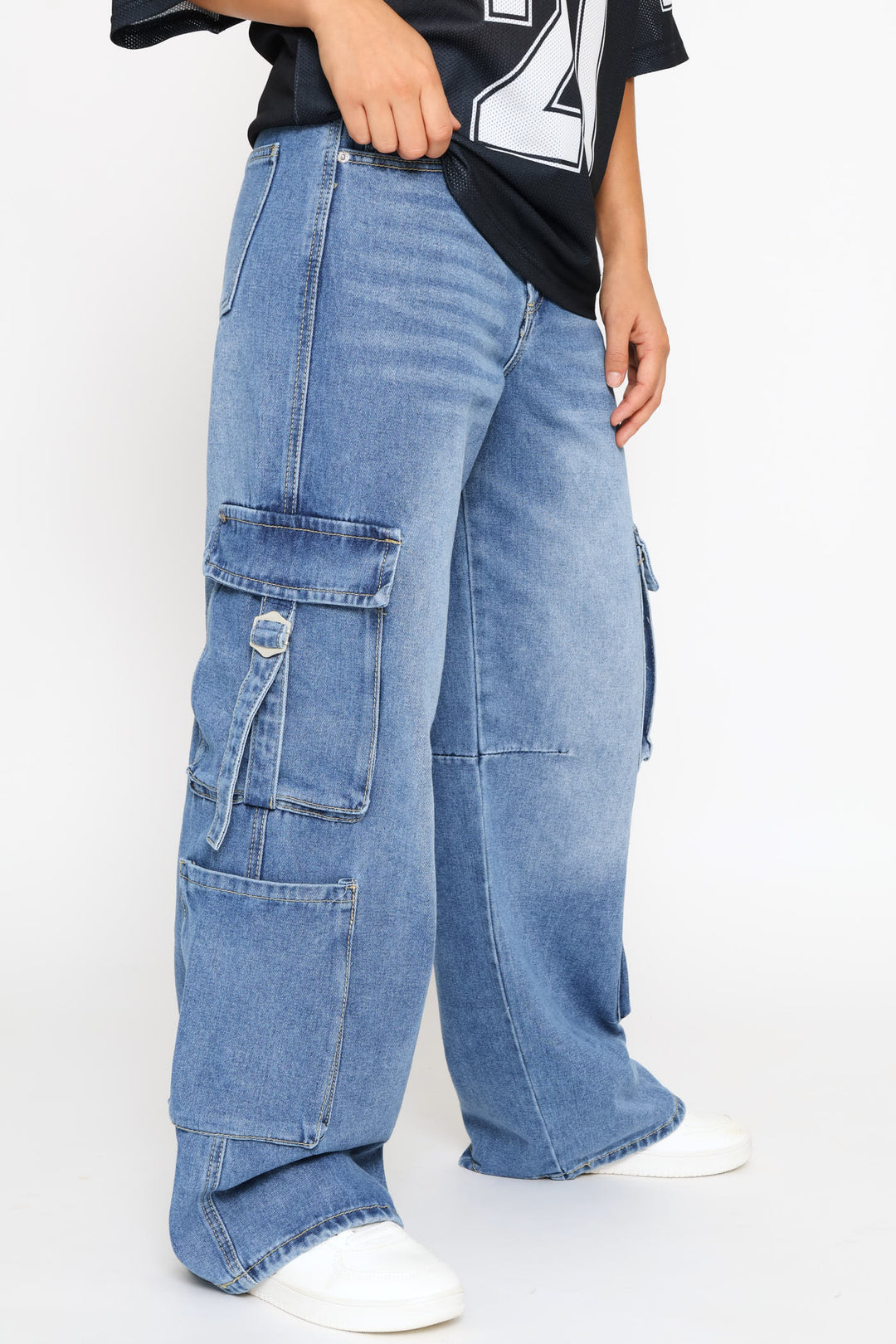 Multi Cargo Pocket 90'S Wide Leg Denim - Salty Mid Wash