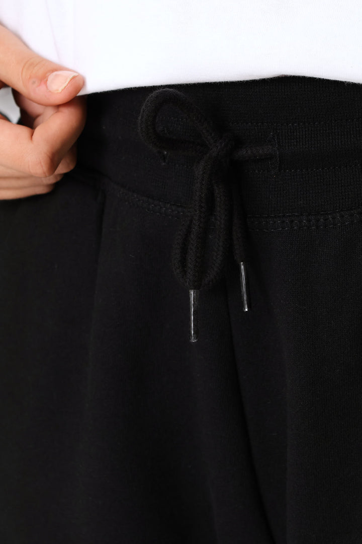 Essential Relaxed Short - Black