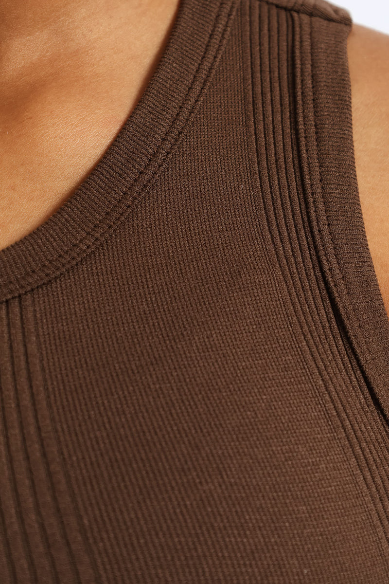 Girls Seamless Crew Neck Vest - Brown