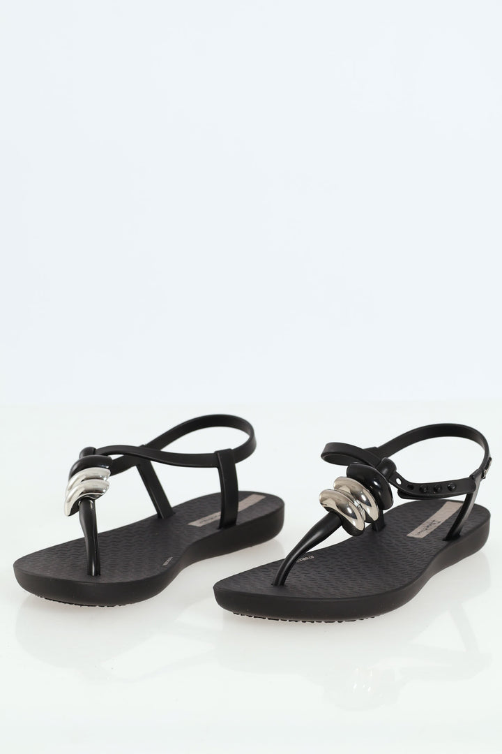 Girls Ipanema Beaded Thong Sandal - Black