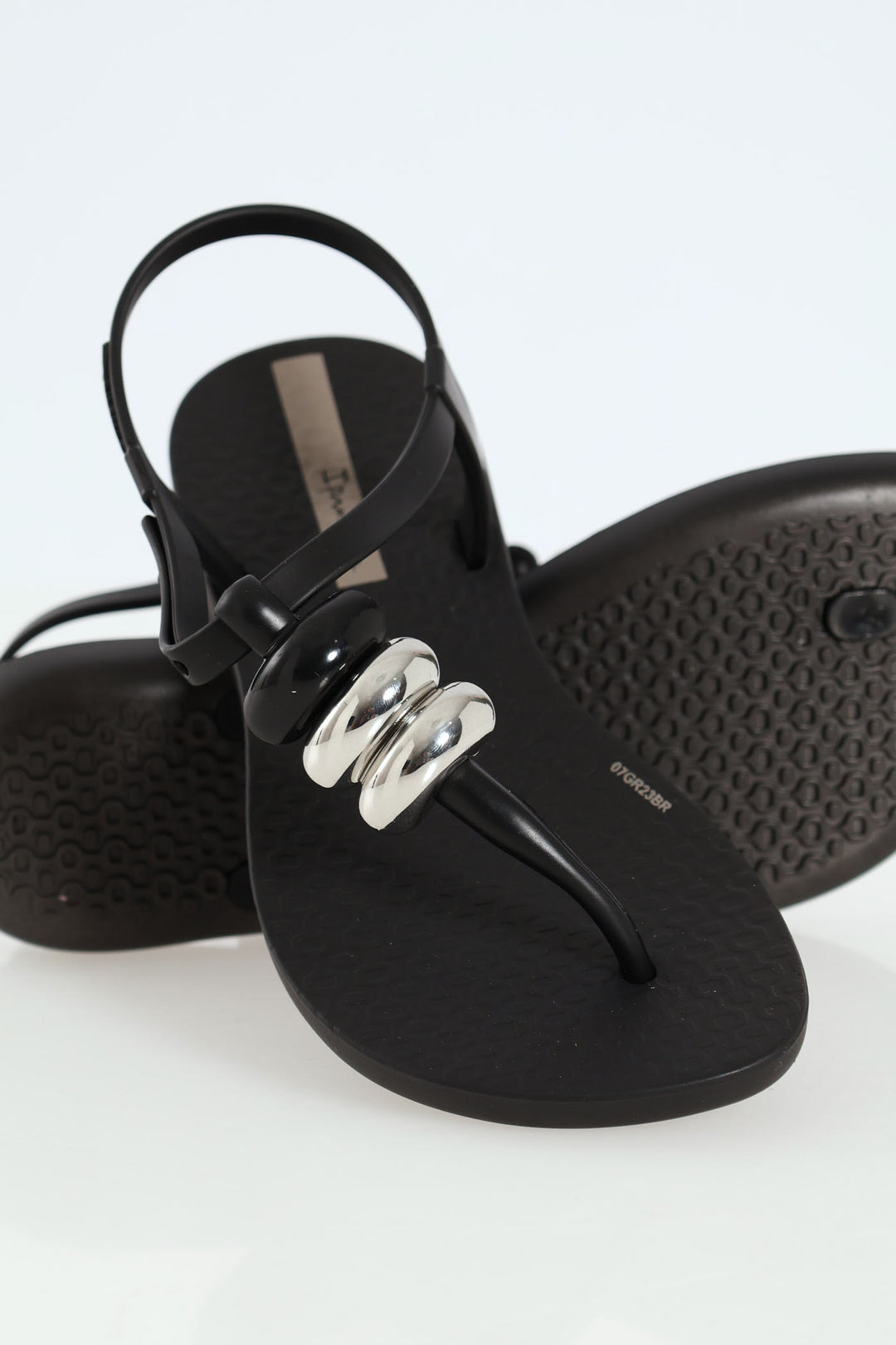 Girls Ipanema Beaded Thong Sandal - Black