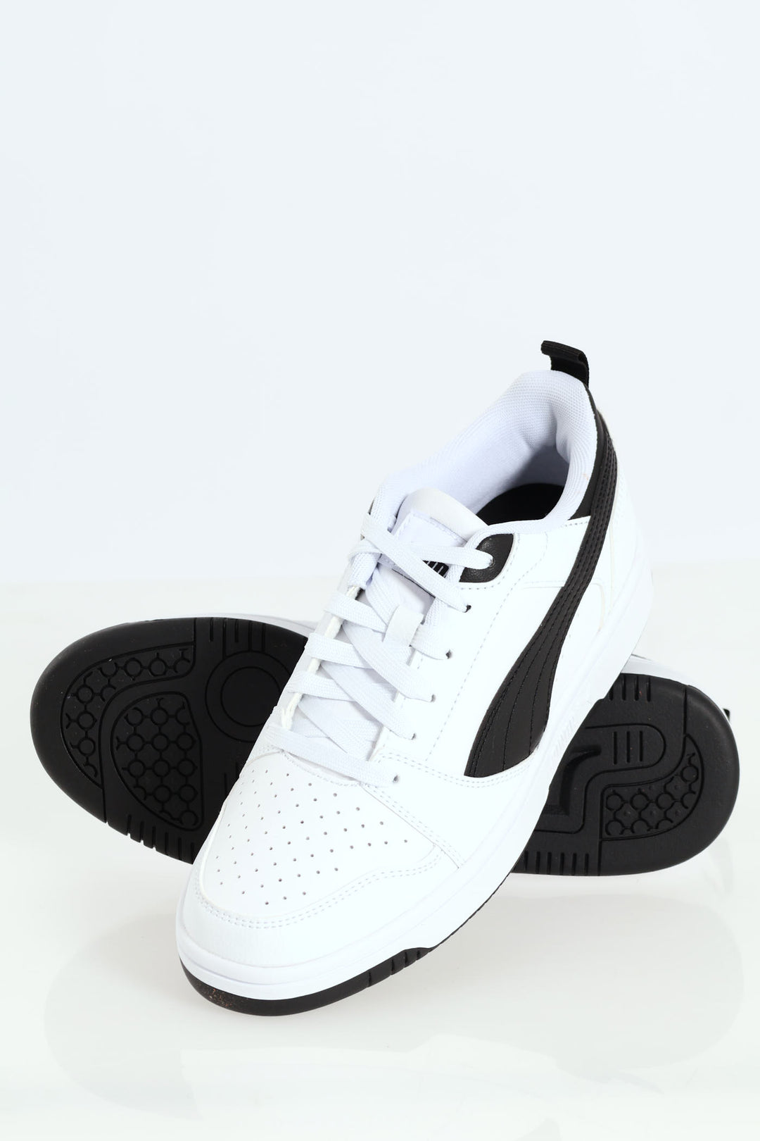 Mens Rebound V6 Low Sneaker - Black/White