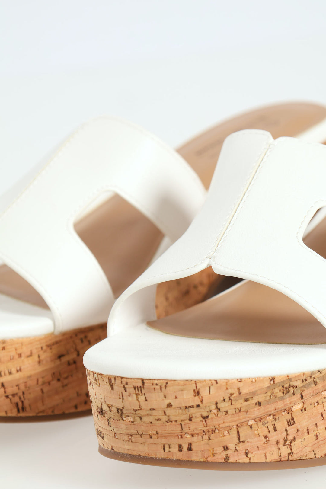Halerria Push In Cork Mid Heel - White