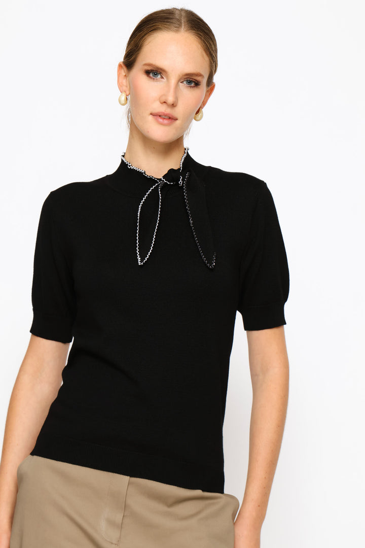 Kitty Bow Zig Zag Pullover Tee - Black