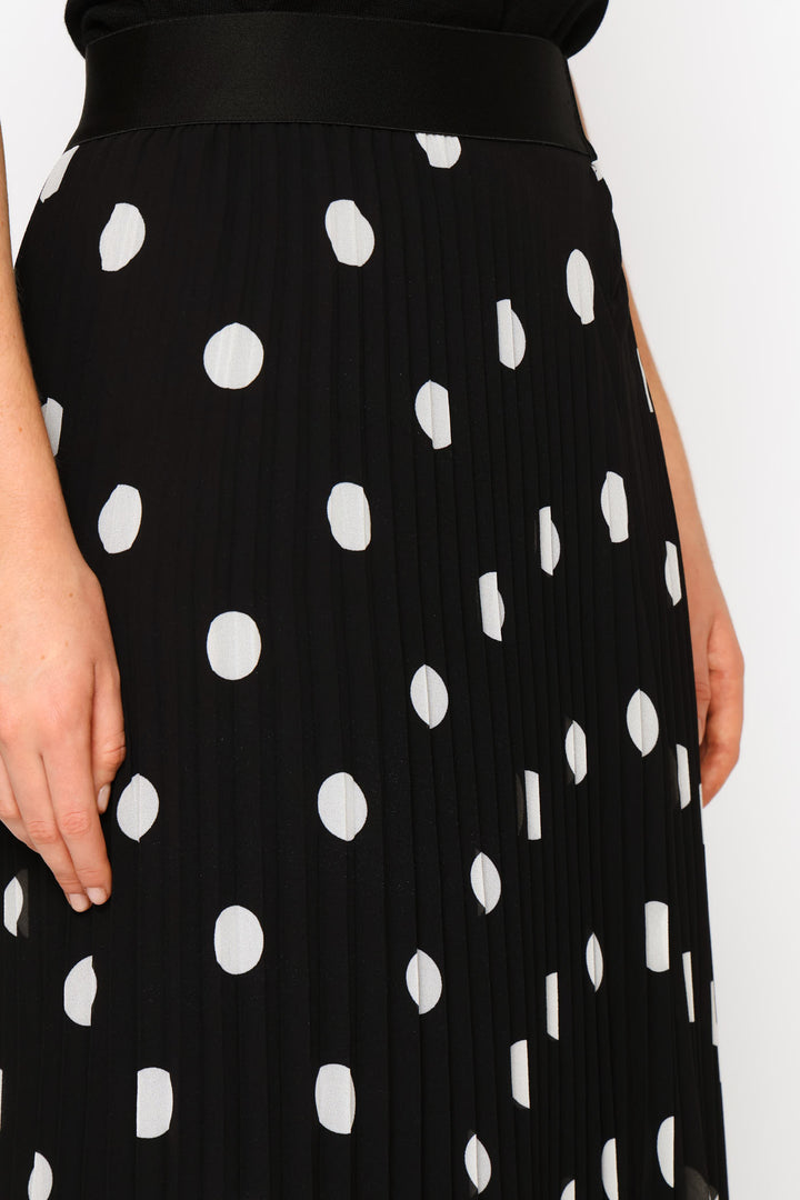 Polka Dot Flared Hem Pleated Maxi Skirt - Black