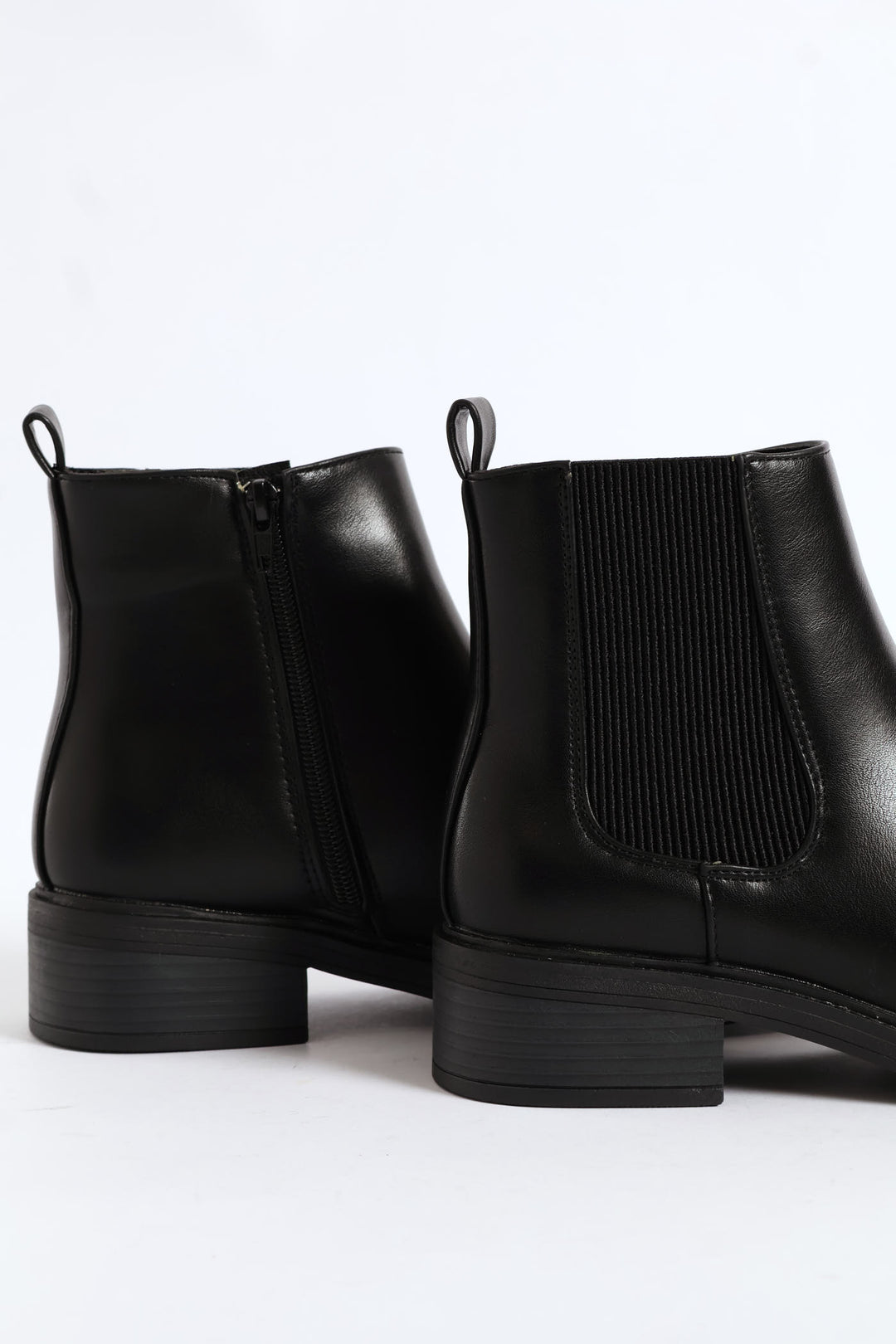 Classic Chelsea Boot - Black