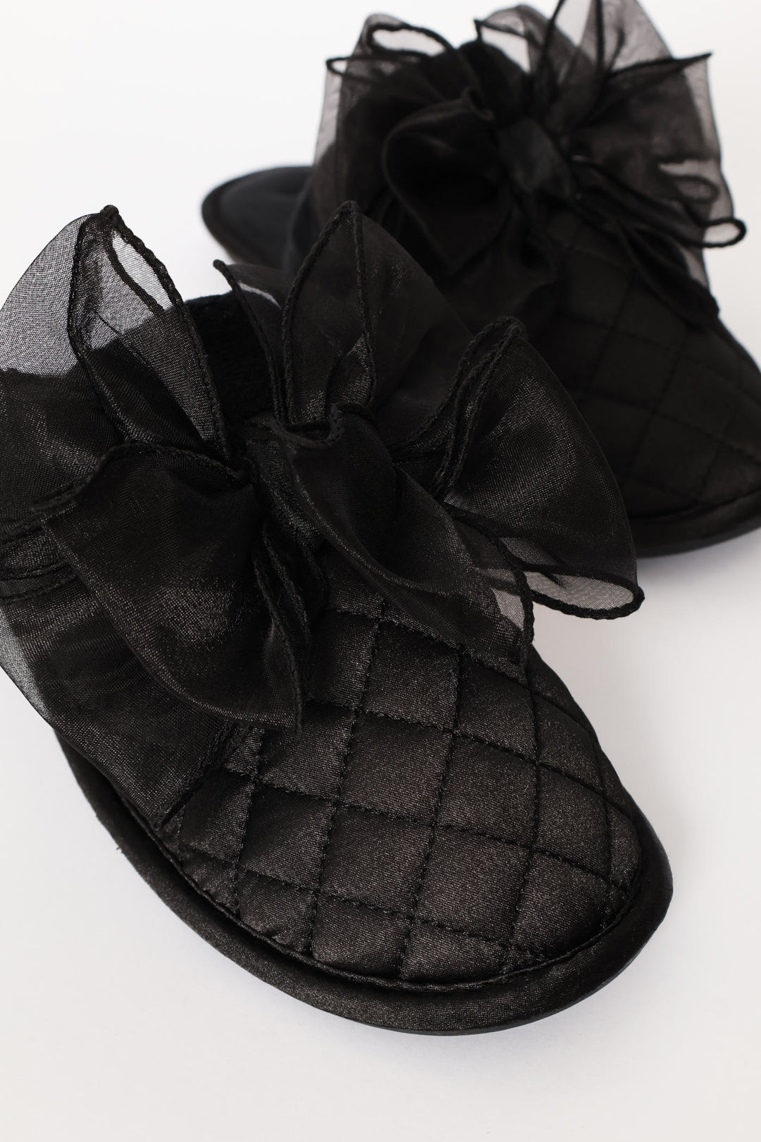 Bow Detail Quilted Closed Toe Slipper - Black