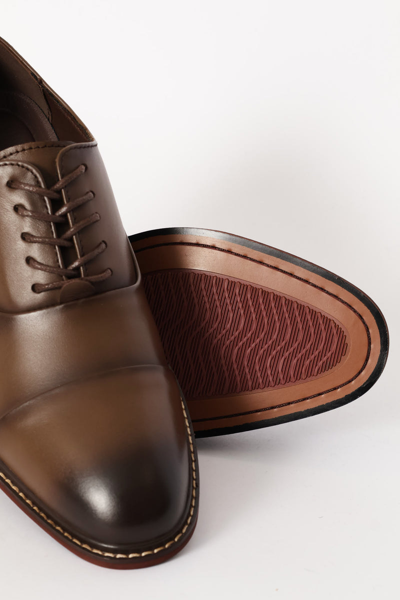 Leather Oxford Formal Shoe With Toe Cap - Chocolate