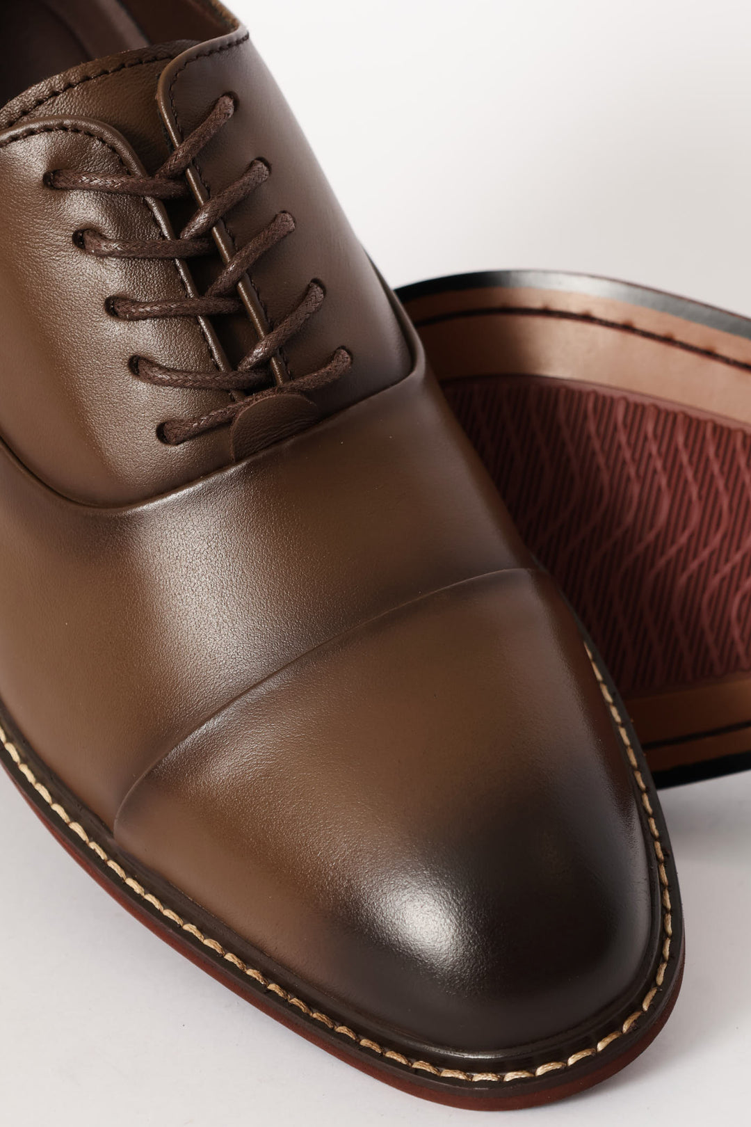 Leather Oxford Formal Shoe With Toe Cap - Chocolate