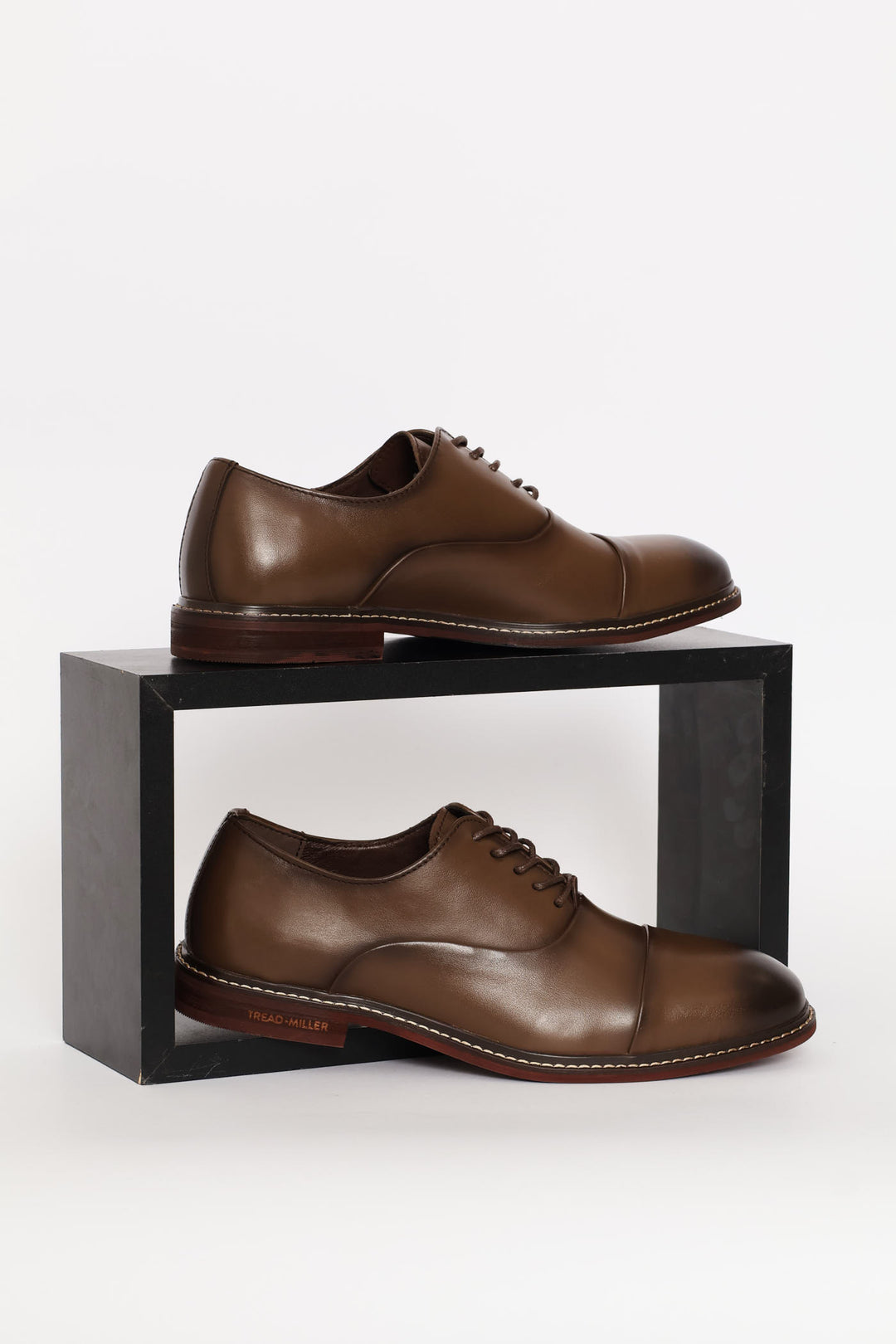 Leather Oxford Formal Shoe With Toe Cap - Chocolate
