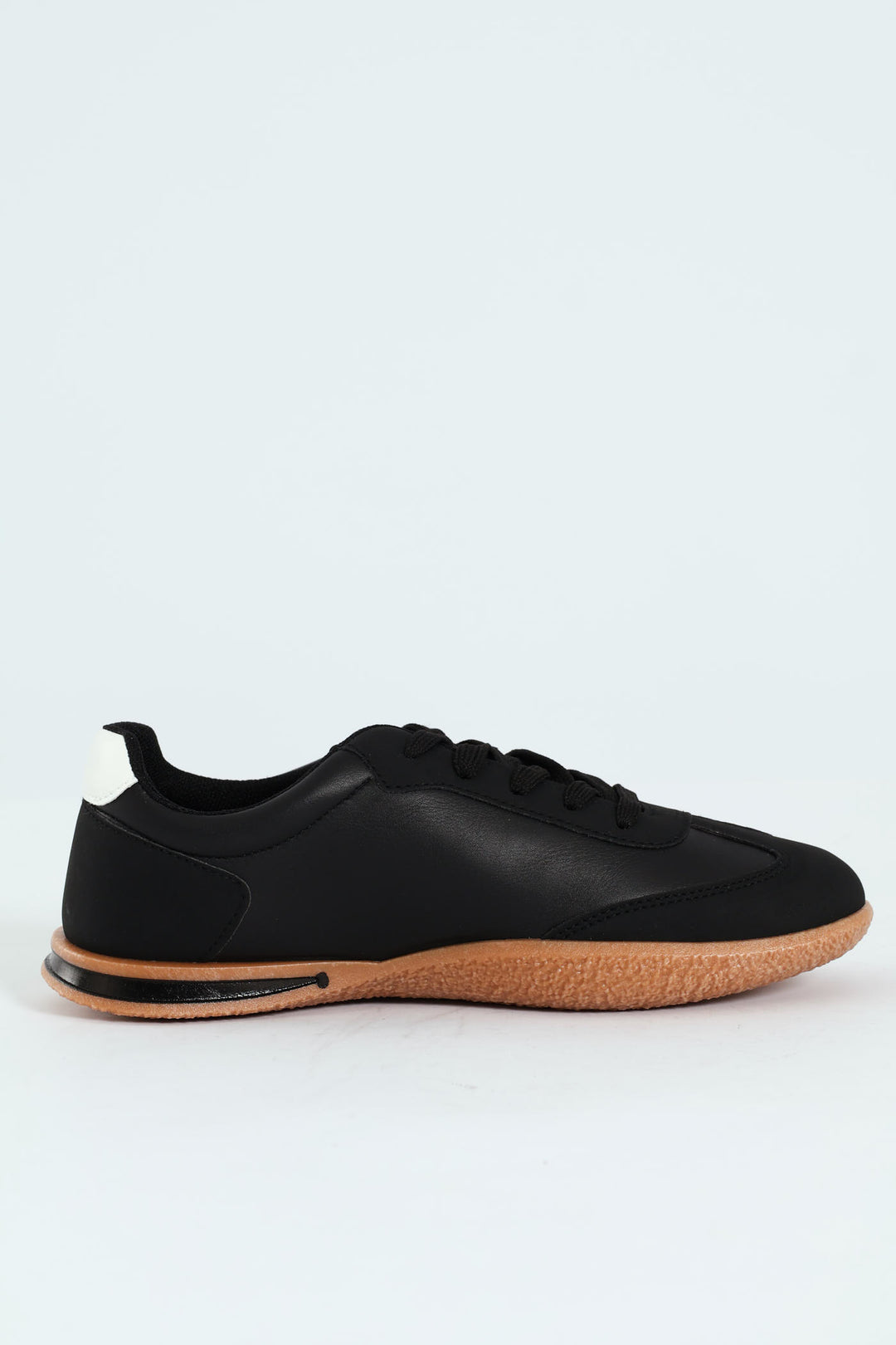 Wembi 1 Retro Lace Up Sneaker - Black/White