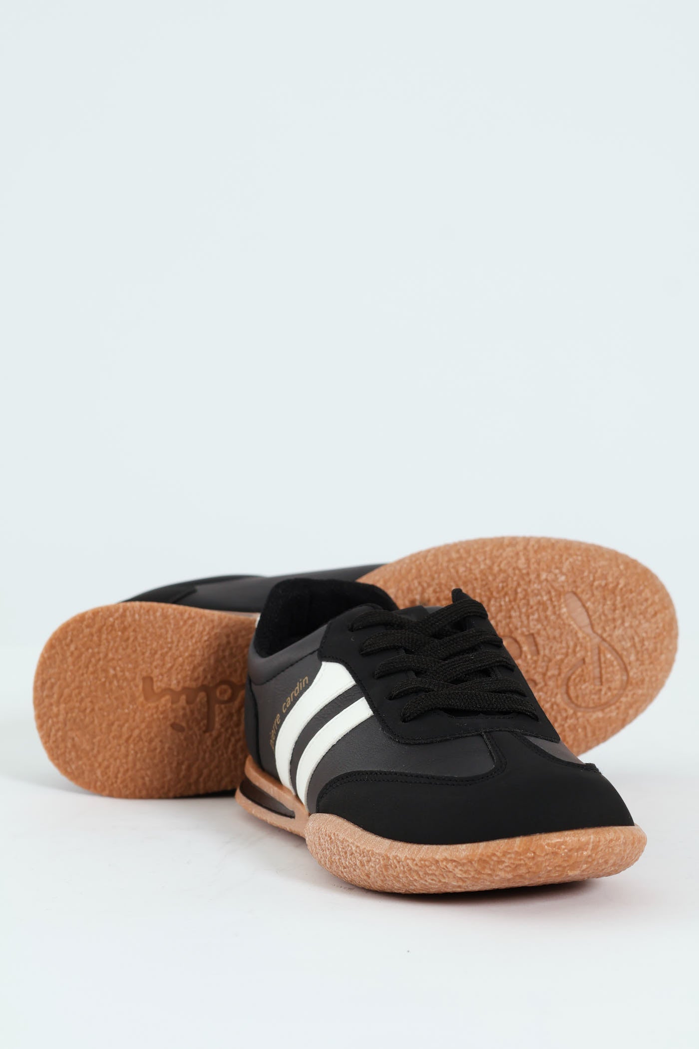 Ladies Wembi 1 Retro Lace Up Sneaker - Black/White – Edgars