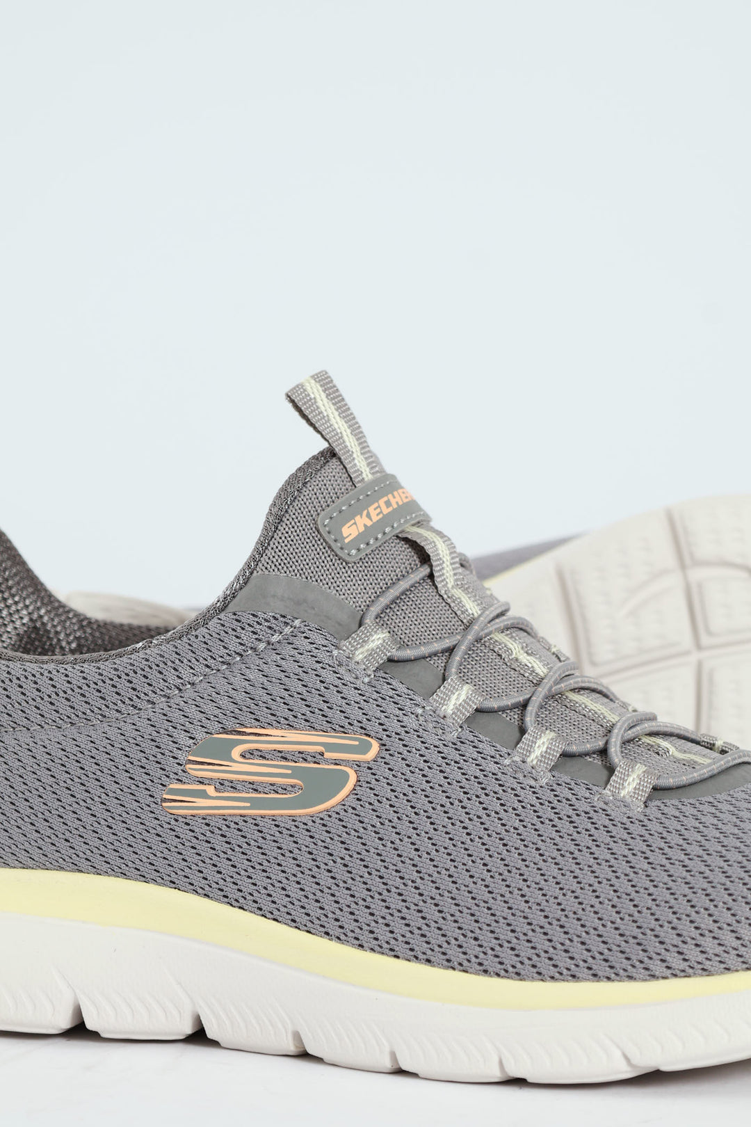 Summits Sneaker - Grey