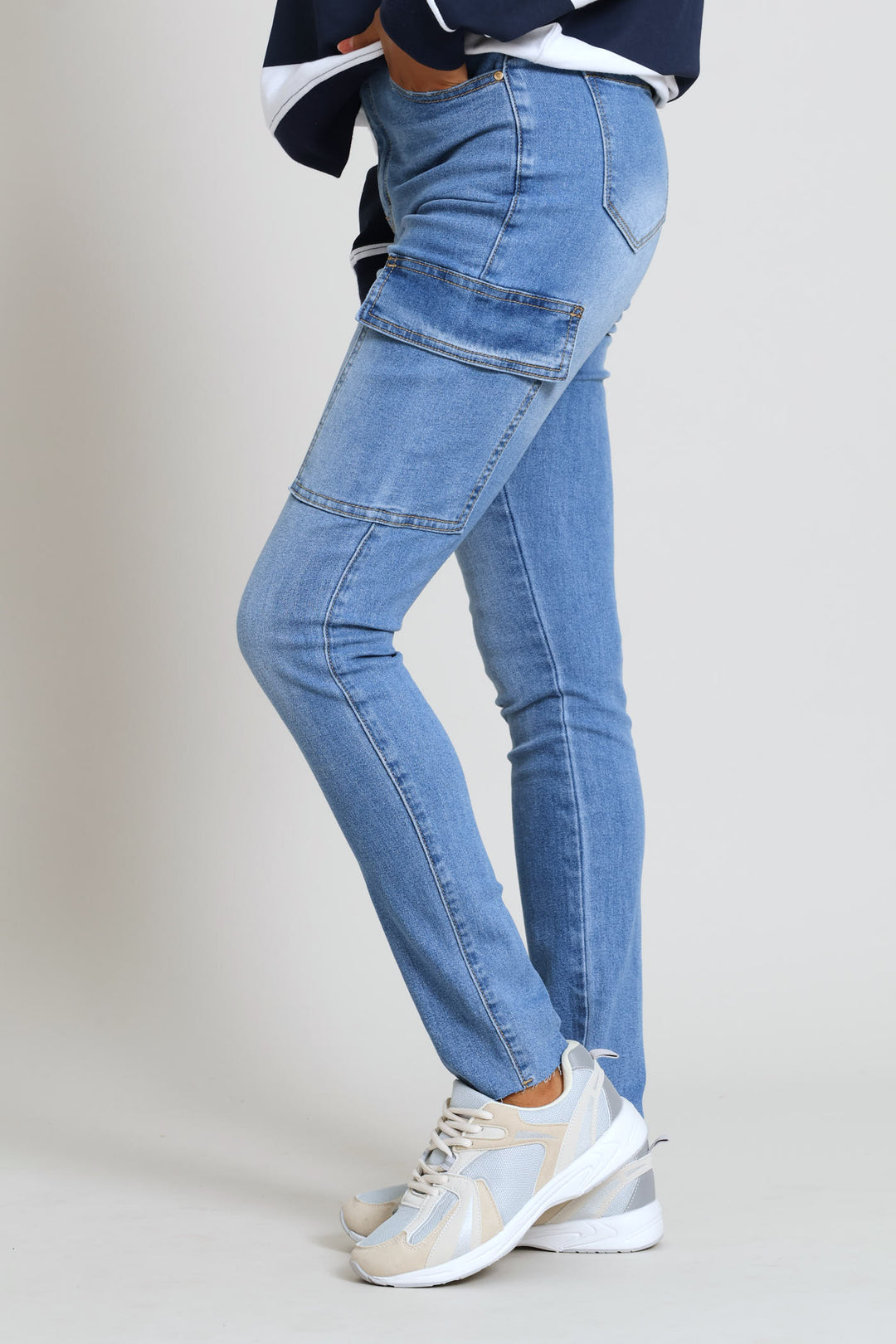 Hi-Rise Cargo Pocket Skinny Denim - Light Wash