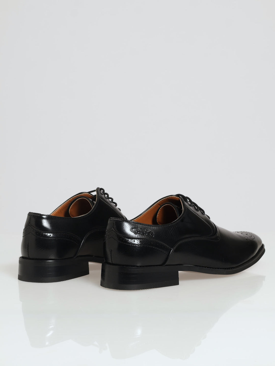 Toe Pin Punch Pattern Lace Up Oxford Shoe - Black