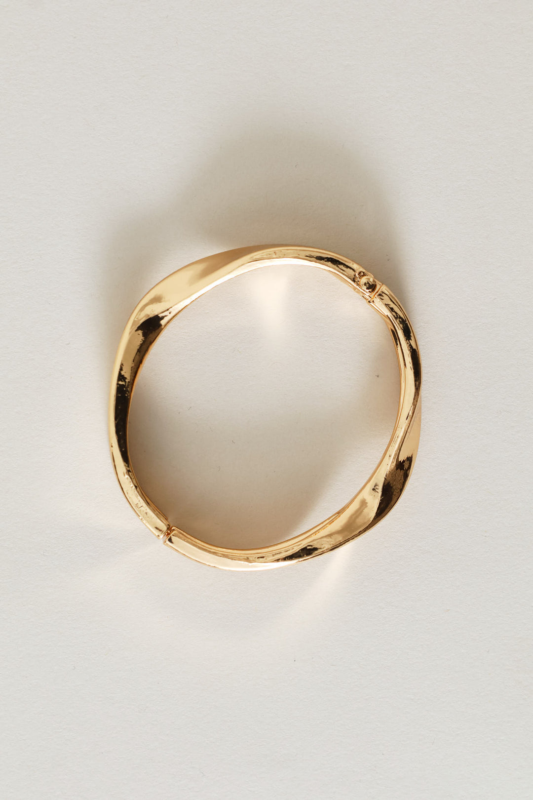 Twisted Cuff - Gold