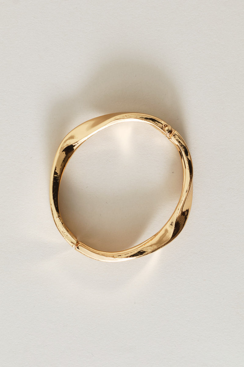 Twisted Cuff - Gold