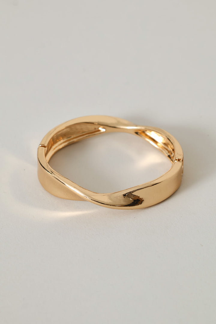 Twisted Cuff - Gold