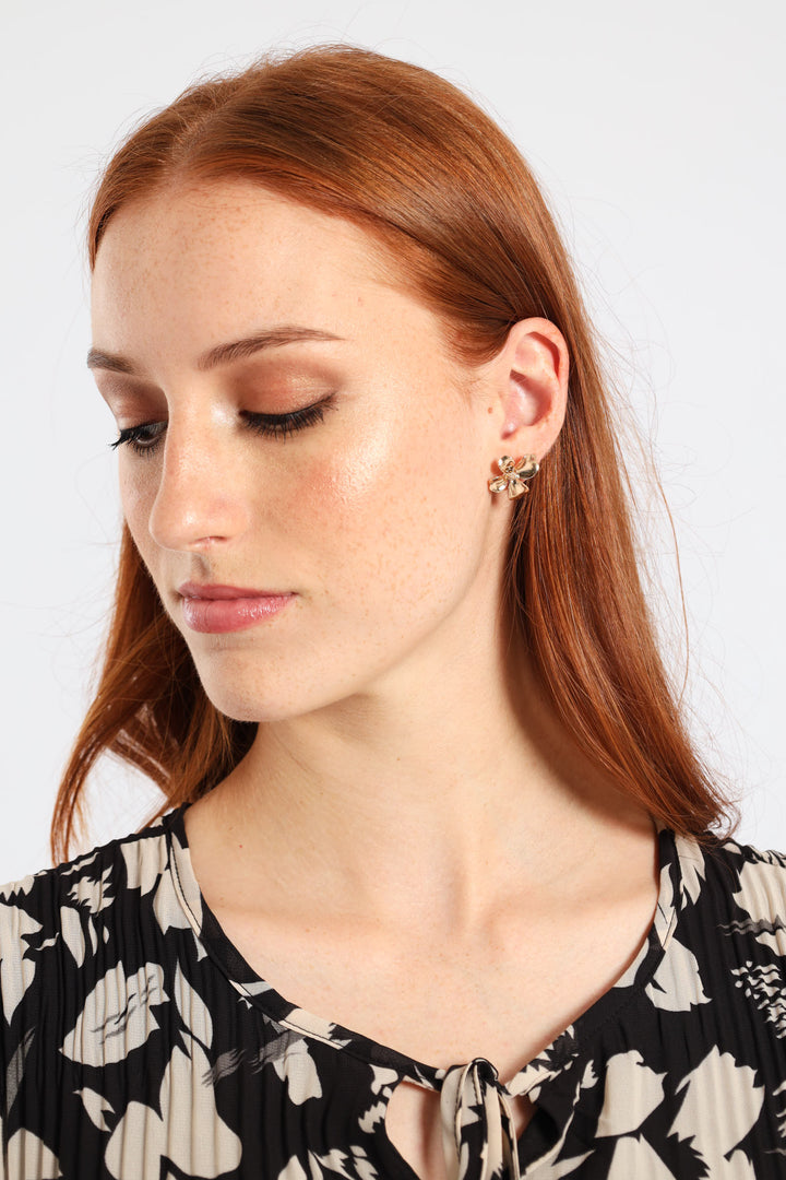 Floral Stud Earrings - Gold