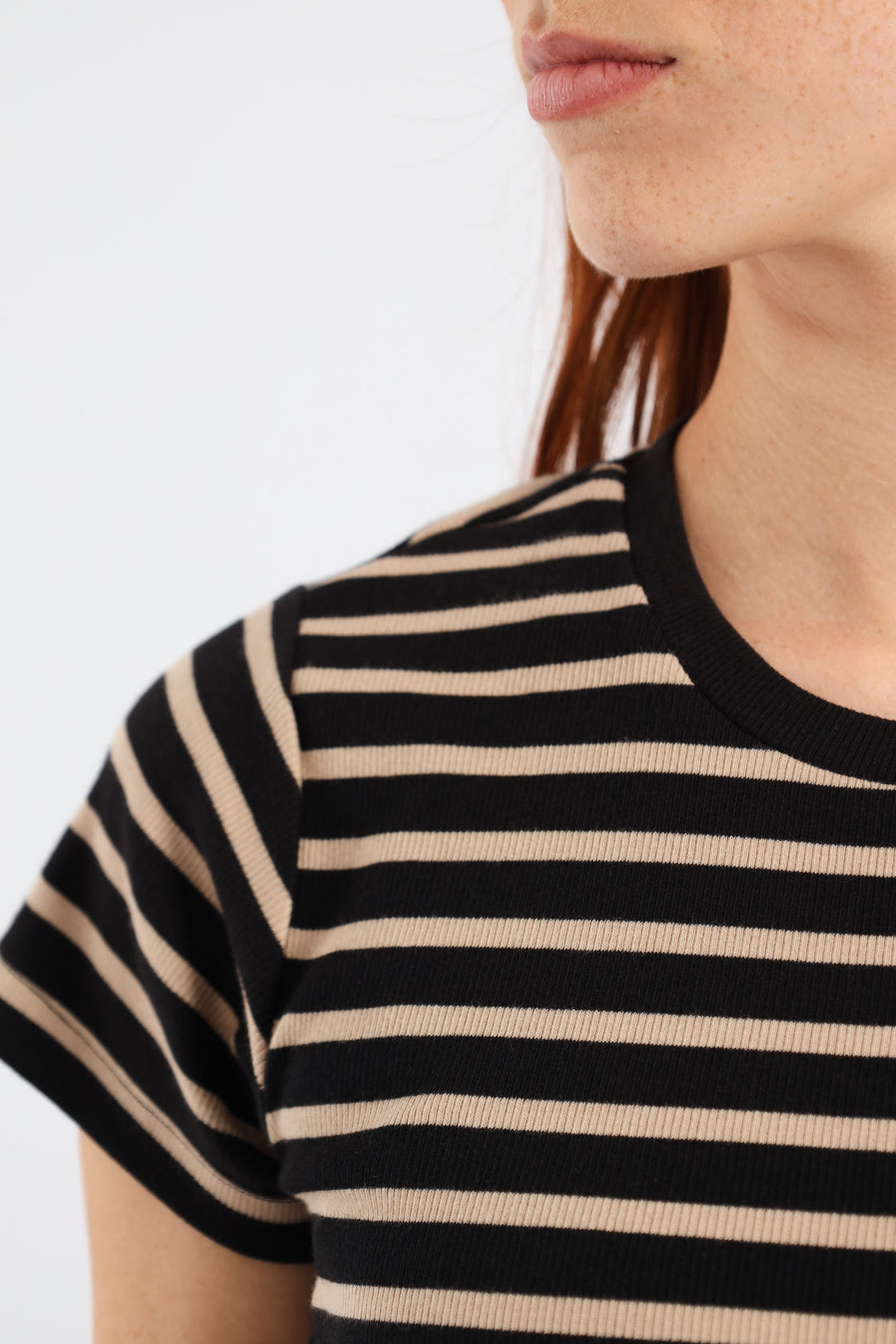 Short Sleeve Rib Fitted Stripe Tee - Black/Beige