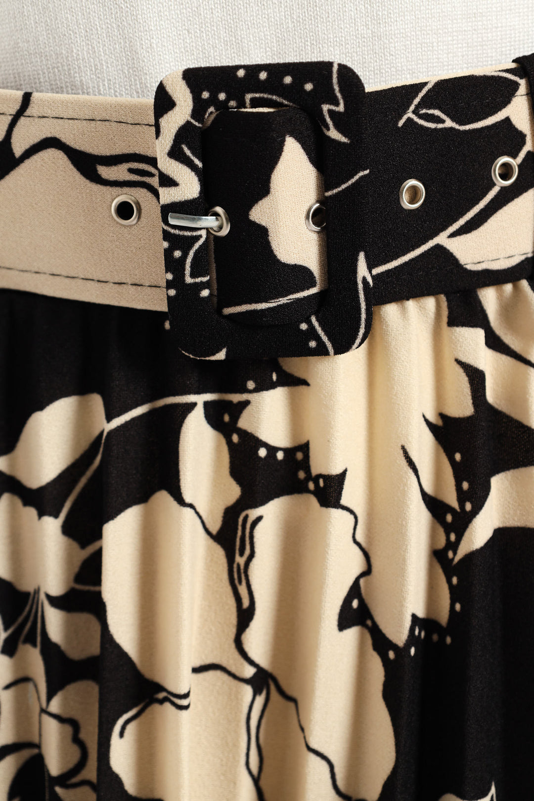 Floral Pleated Midi Skirt - Black/Cream