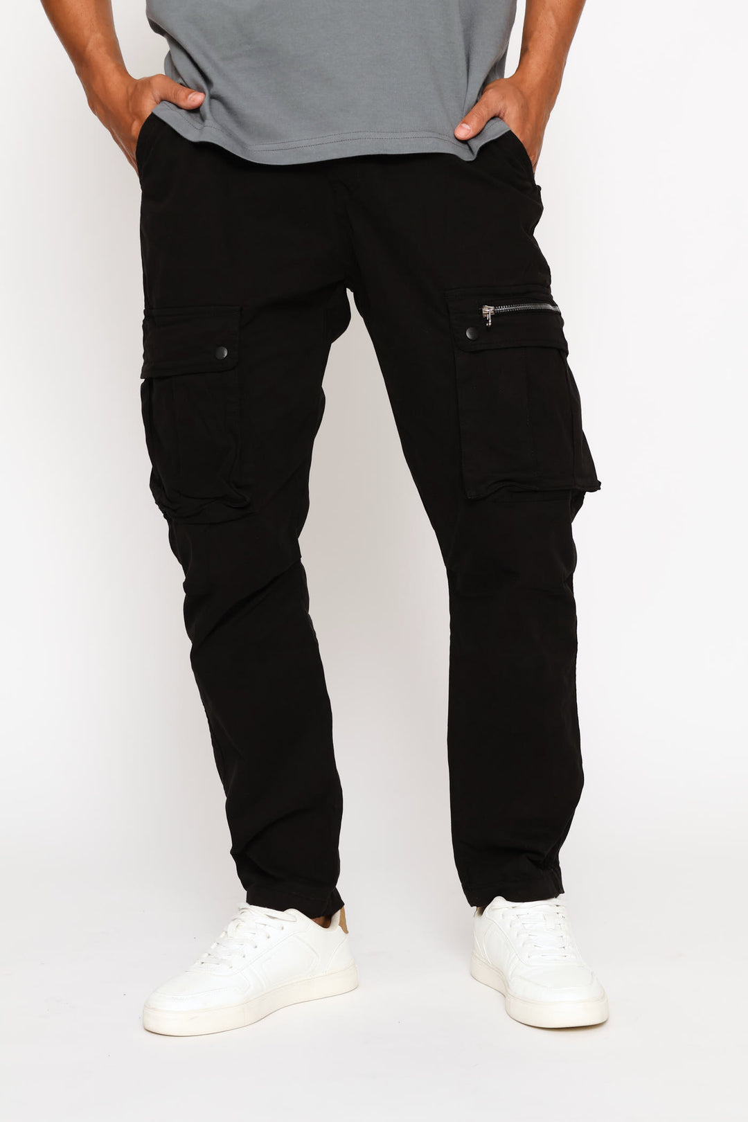 Zip Pocket Detail Cargo Pant - Black