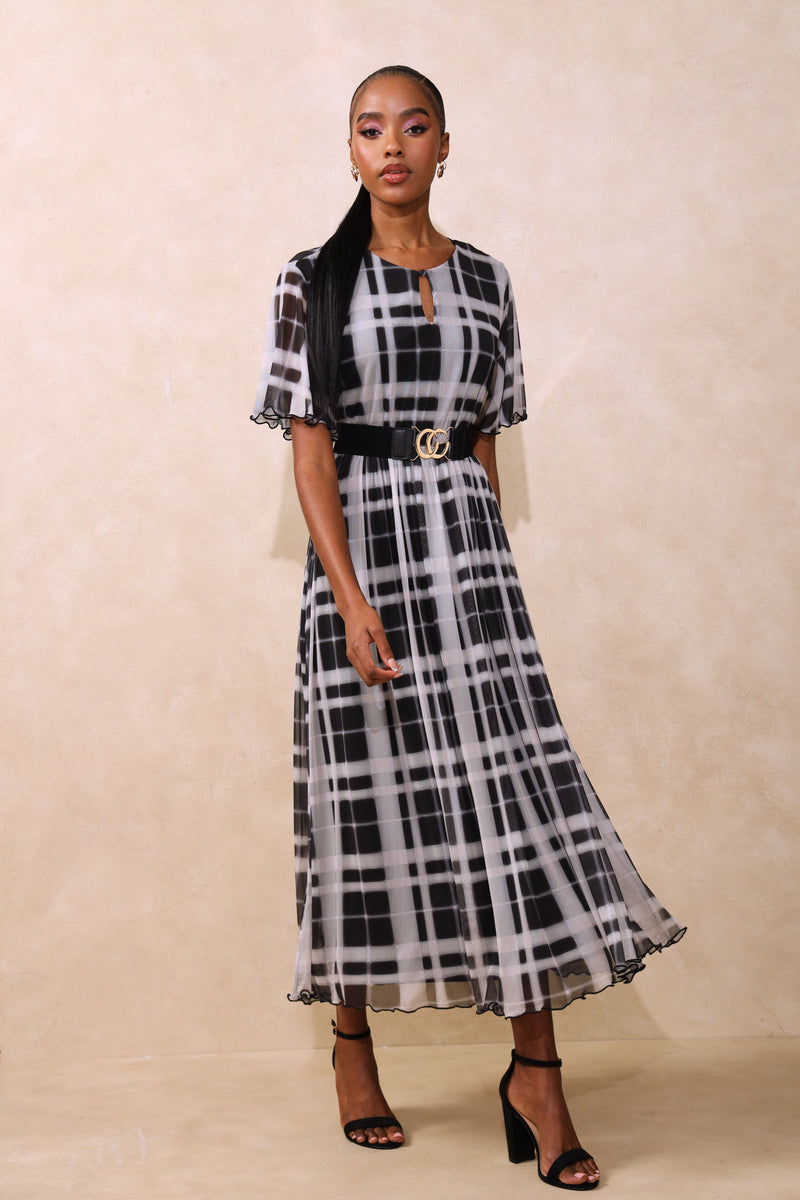 Keyhole Belted Mesh Maxi Dress - Black/White