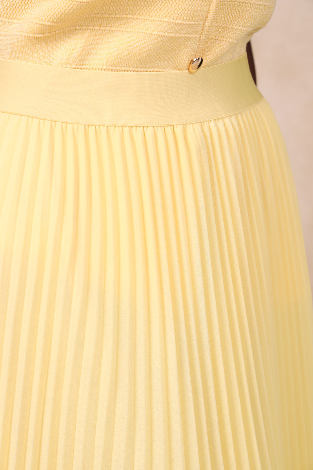 Flared Hem Pleated Maxi Skirt - Butter Yellow