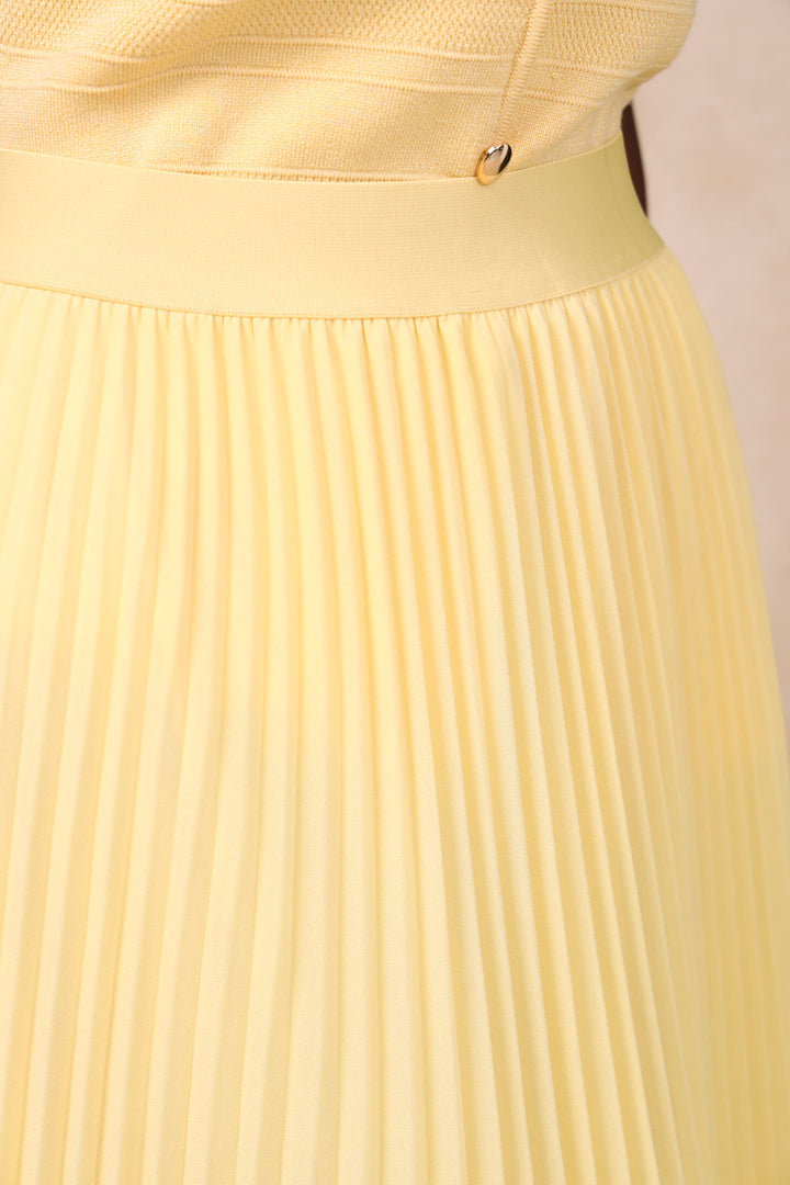 Flared Hem Pleated Maxi Skirt - Butter Yellow