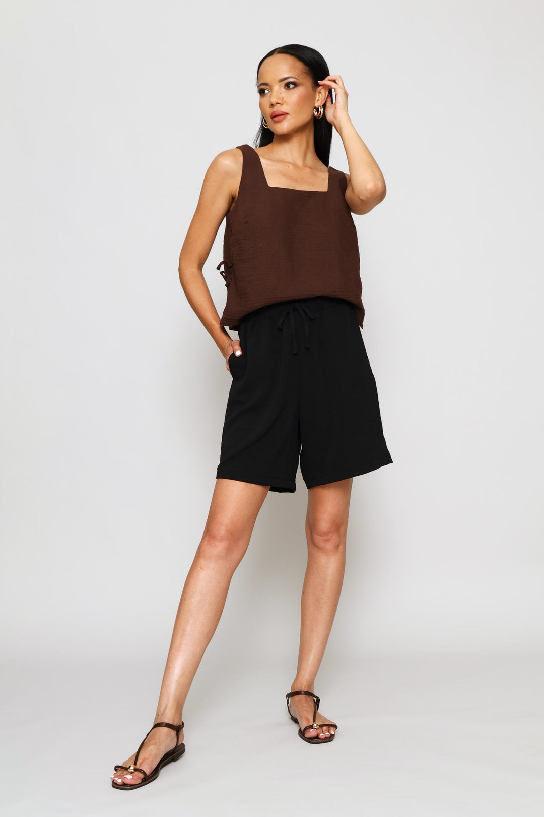 Elasticated Mid Thigh Short - Black