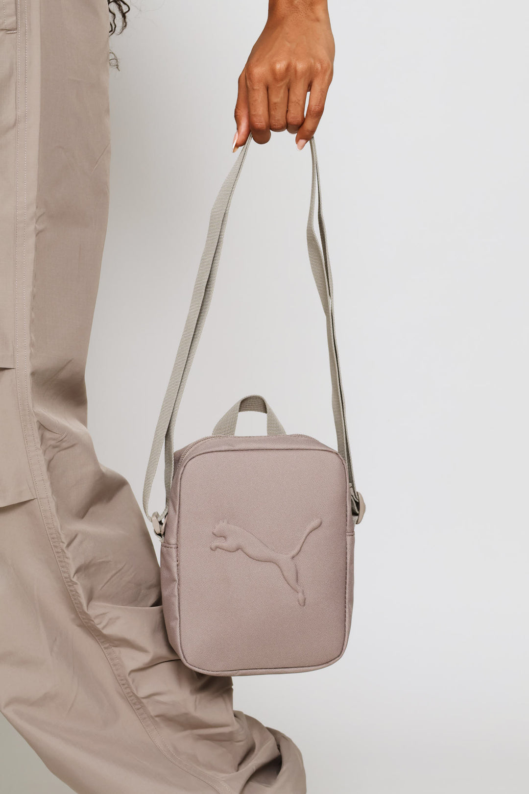 Buzz Portable Bag - Grey