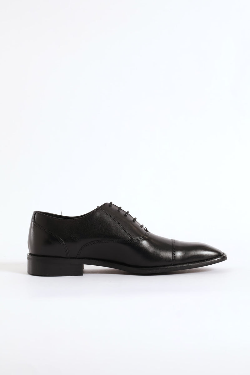 Oxford Lace Up Smart Shoe With Toe Cap - Black