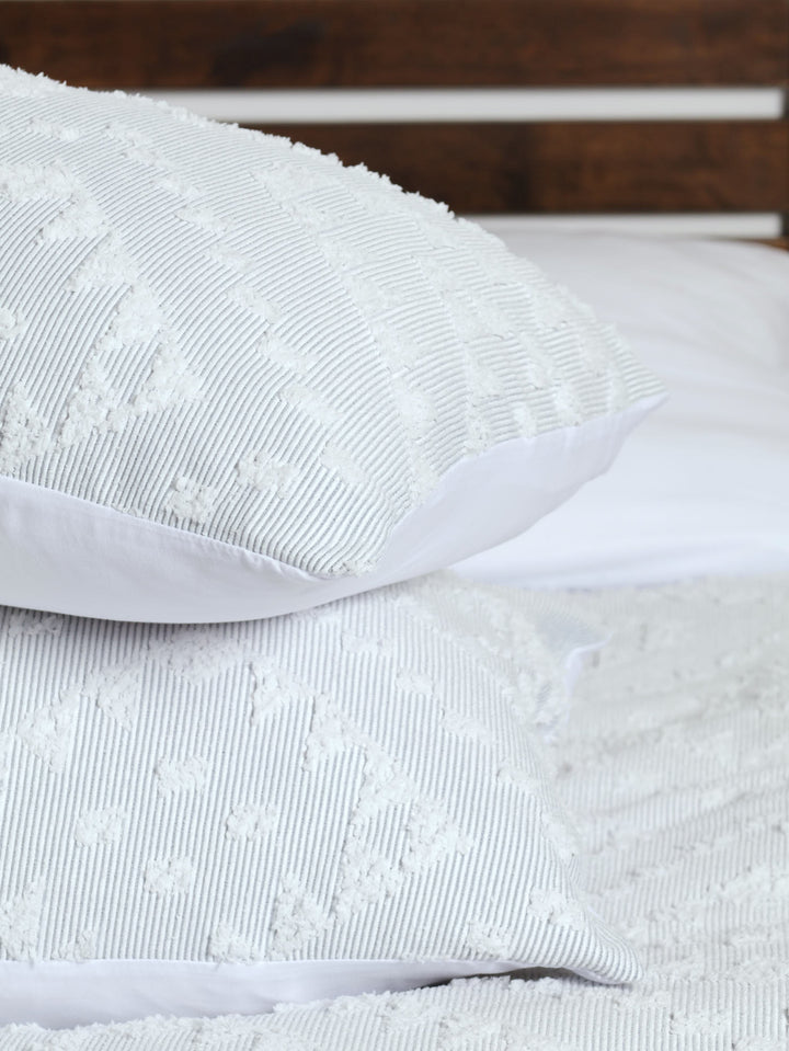 Clipped Diamond Tufted Textured Duvet Cover - Grey