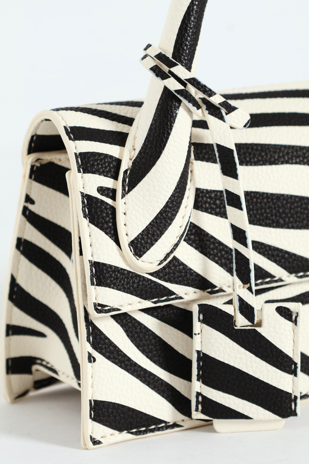 Aurevoir Top Handle Bag - Black/White