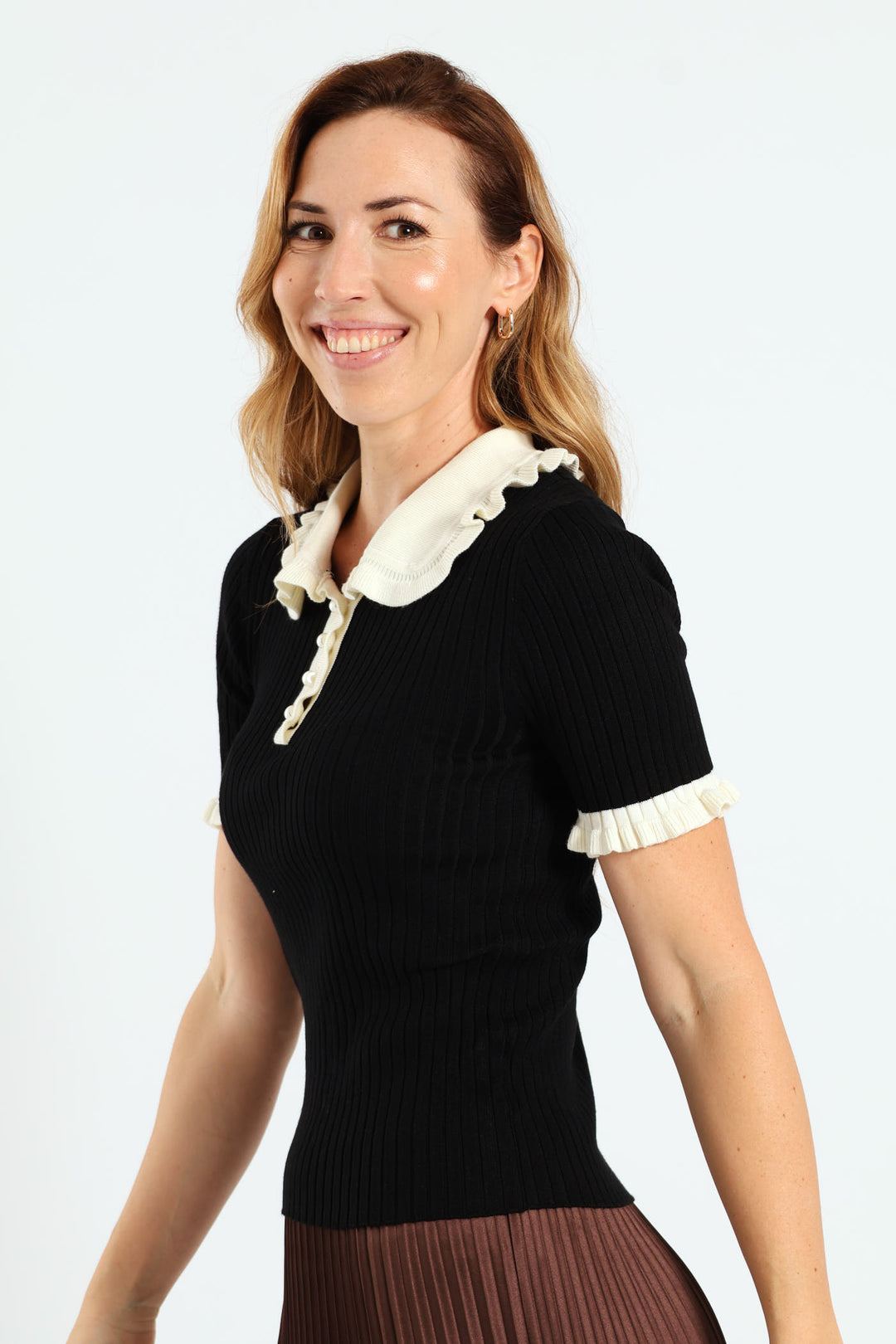 Frill Detail Golfer - Black/Cream