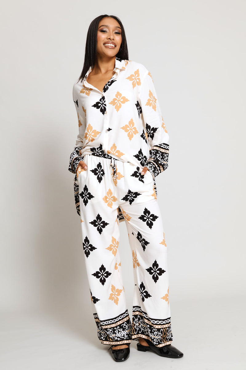Printed Border Pullon Wideleg Pants - Cream/Multi