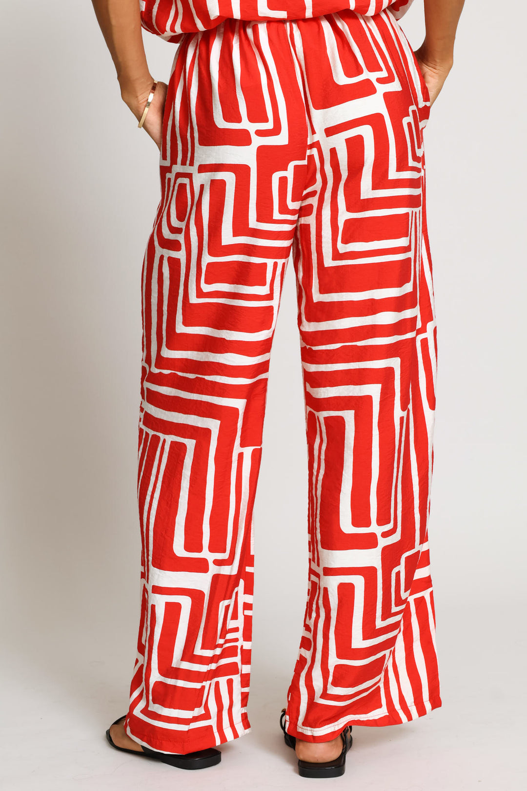 Pleated Pull On Wideleg Pant - Red/Multi