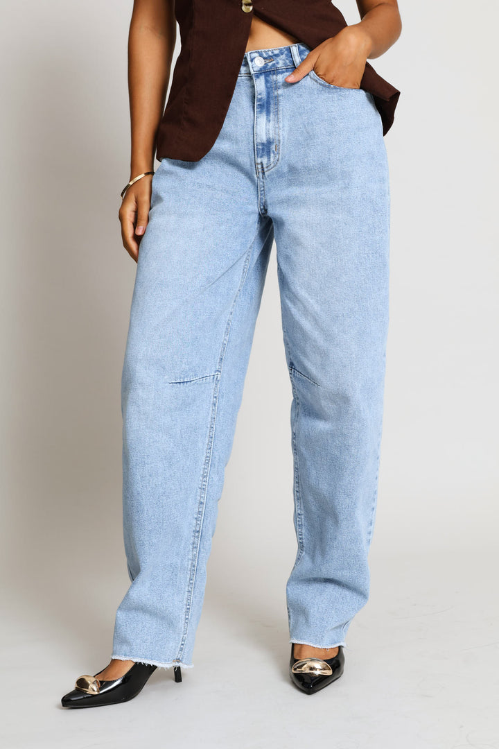 Hi Waist Raw Hem Barrel Denim - Light Wash